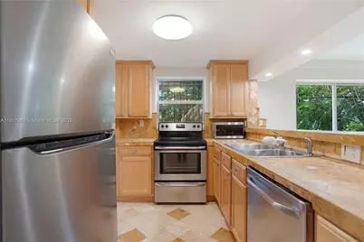 1498 Jefferson Ave #205, Miami Beach, FL 33139 - Photo 6