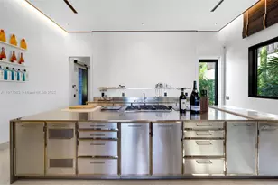 200 W Rivo Alto Dr, Miami Beach, FL 33139 - Photo 28