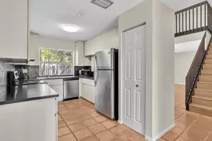 1353 Springside Dr, Weston, FL 33326 - Photo 10