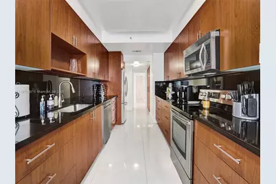 20281 E Country Club Dr #1114, Aventura, FL 33180 - Photo 26