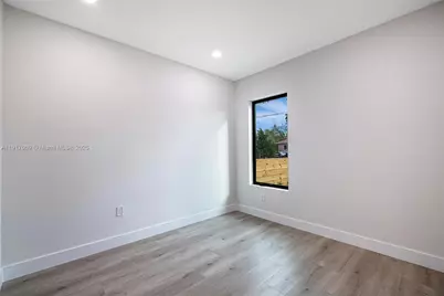 535 NW 52nd St, Miami, FL 33127 - Photo 36