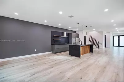 535 NW 52nd St, Miami, FL 33127 - Photo 12