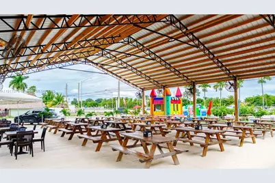 16860 SW 177th Ave, Miami, FL 33187 - Photo 12