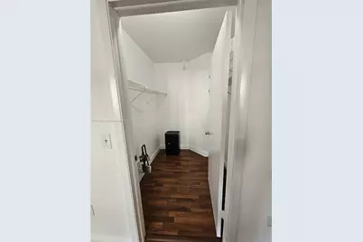 8323 Lake Dr #103, Doral, FL 33166 - Photo 6