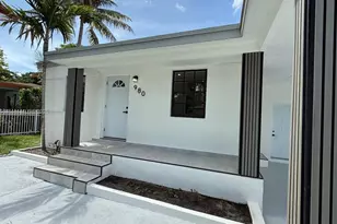 980 NE 146th St, North Miami, FL 33161 - Photo 10