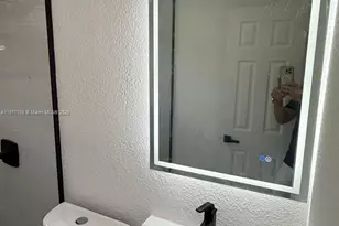 980 NE 146th St, North Miami, FL 33161 - Photo 28