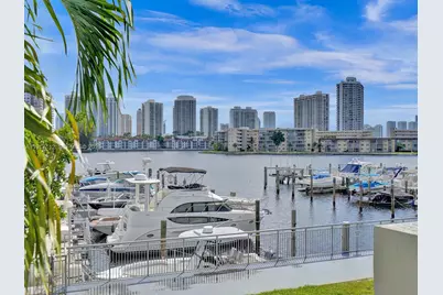 18021 Biscayne Blvd #402, Aventura, FL 33160 - Photo 22