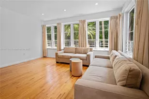 1018 Meridian Ave, Miami Beach, FL 33139 - Photo 4