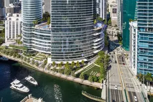 99 SE 5th, Miami, FL 33131 - Photo 6