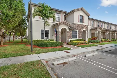 11527 SW 248th Ln, Homestead, FL 33032 - Photo 2