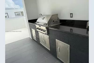 9165 NW 33rd St, Doral, FL 33172 - Photo 36