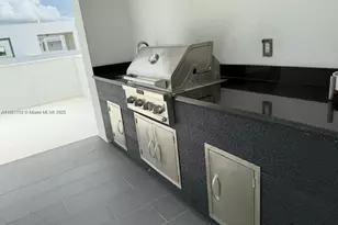 9165 NW 33rd St, Doral, FL 33172 - Photo 36