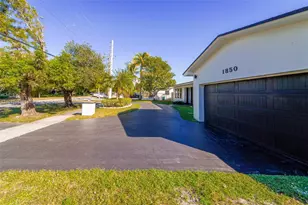 1850 NE 199th St, Miami, FL 33179 - Photo 24