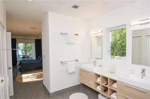 641 86th St, Miami Beach, FL 33141 - Photo 26