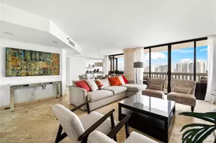 1000 W Island Blvd, Aventura, FL 33160 - Photo 4