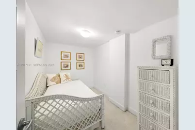 2555 Collins Ave #805, Miami Beach, FL 33140 - Photo 18