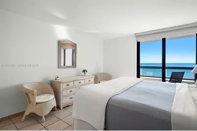 2555 Collins Ave #805, Miami Beach, FL 33140 - Photo 14