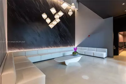 151 SE 1st St #1709, Miami, FL 33131 - Photo 18