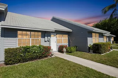 7131 Tam Oshanter Blvd, North Lauderdale, FL 33068 - Photo 14