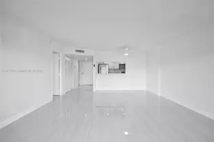 4164 Inverrary Dr, Lauderhill, FL 33319 - Photo 8