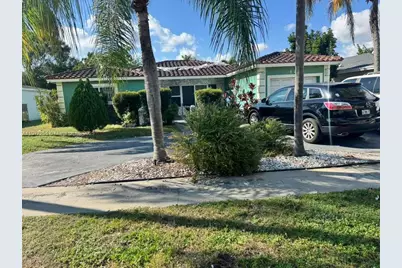 820 SW 49th Ter, Margate, FL 33068 - Photo 2