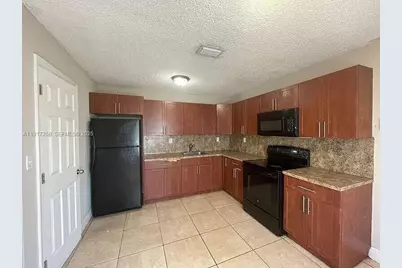 1472 NE 25th Ct, Pompano Beach, FL 33064 - Photo 8