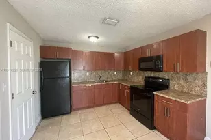 1472 NE 25th Ct, Pompano Beach, FL 33064 - Photo 8