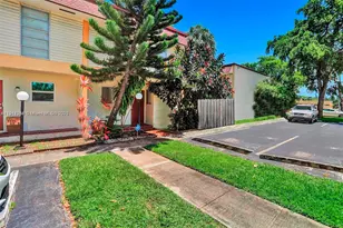 2701 N 34th Ave, Hollywood, FL 33021 - Photo 2