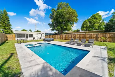 1464 NE 24th St, Wilton Manors, FL 33305 - Photo 18