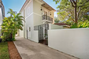 3240 Morris Ln, Miami, FL 33133 - Photo 40