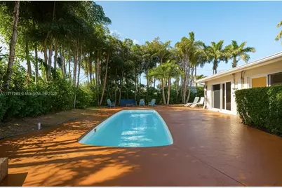 236 NE 1st St, Dania Beach, FL 33004 - Photo 14