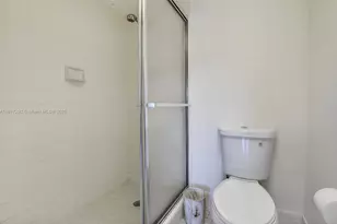 701 SW 128th Ave, Pembroke Pines, FL 33027 - Photo 20