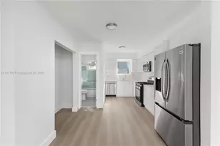 158 Ocean Dr, Miami Beach, FL 33139 - Photo 18
