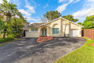 5110 SW 153rd Pl N, Miami, FL 33185 - Photo 2