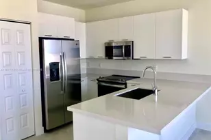 6455 NW 103 Pl, Doral, FL 33178 - Photo 4