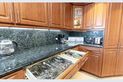 3255 NE 184th St #12406, Aventura, FL 33160 - Photo 24