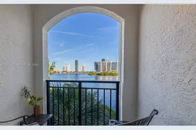 3255 NE 184th St #12406, Aventura, FL 33160 - Photo 40