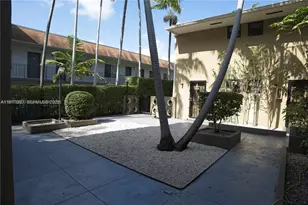 4271 NW 11th St, Miami, FL 33126 - Photo 2