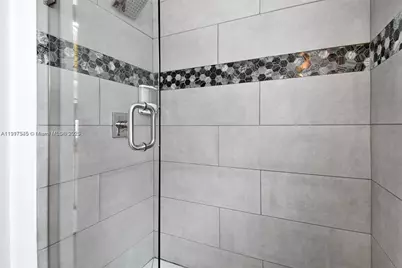 1018 Jefferson Ave, Miami Beach, FL 33139 - Photo 32