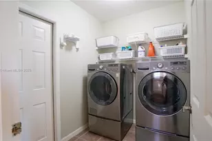 1546 Sandpiper Cir, Weston, FL 33327 - Photo 22