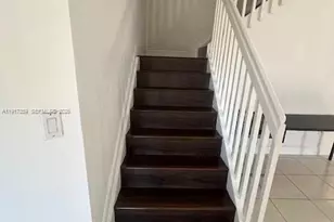 8305 NW 108th Ave, Doral, FL 33178 - Photo 14