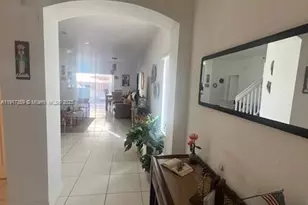 8305 NW 108th Ave, Doral, FL 33178 - Photo 4