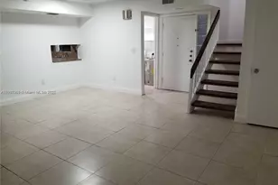 9721 NW 5th Ln, Miami, FL 33172 - Photo 8