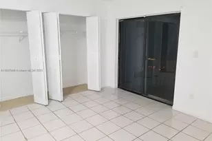 9721 NW 5th Ln, Miami, FL 33172 - Photo 4