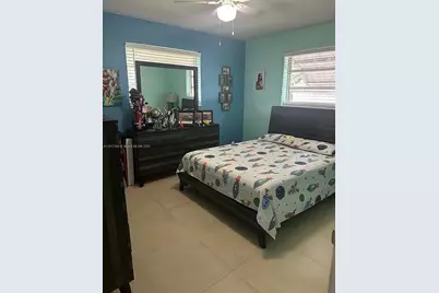 1720 SW 87th Ave, Miami, FL 33165 - Photo 6