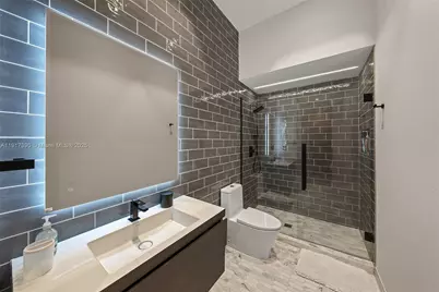 900 Washington St, Hollywood, FL 33019 - Photo 18