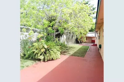 1830 NE 175th St #1, North Miami Beach, FL 33162 - Photo 4