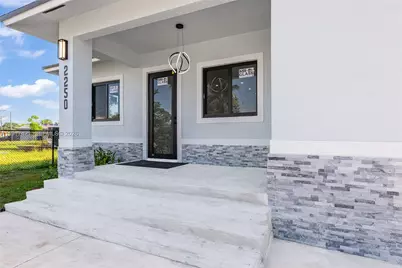 2250 NW 7th Ct, Fort Lauderdale, FL 33311 - Photo 4