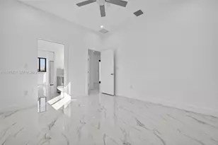 2250 NW 7th Ct, Fort Lauderdale, FL 33311 - Photo 14