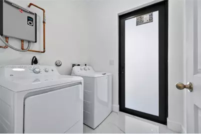 2250 NW 7th Ct, Fort Lauderdale, FL 33311 - Photo 12